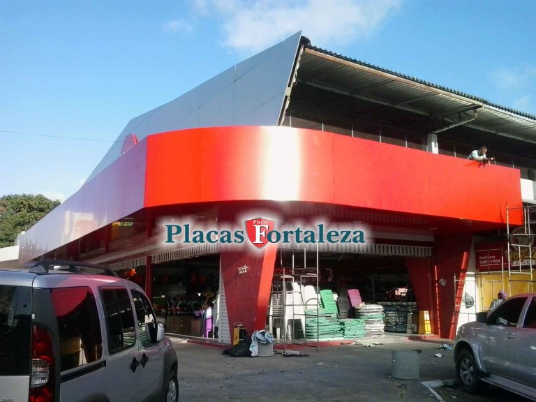 Fachada-em-acm-loja-tokio-fortaleza-by-placas-fortaleza