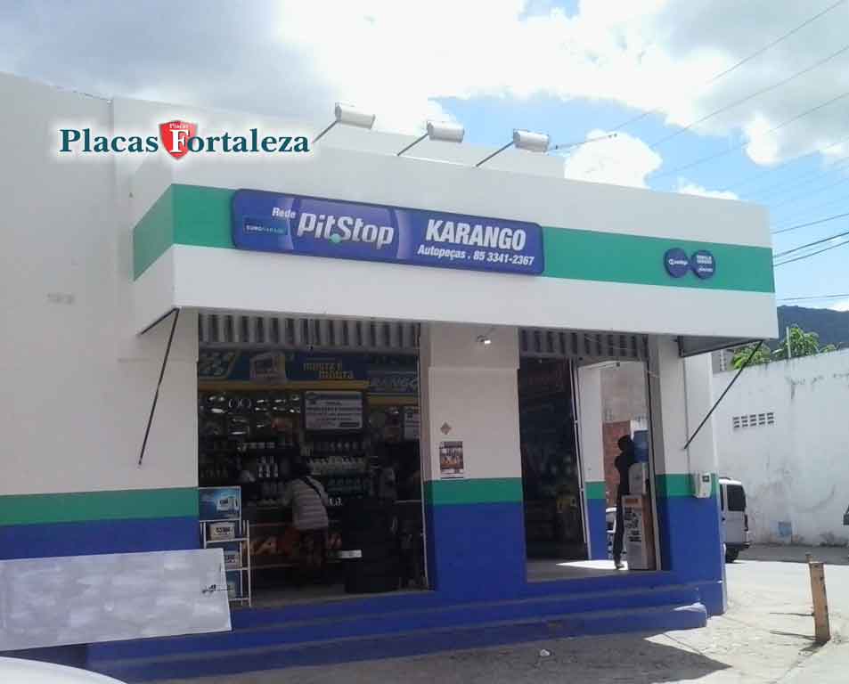 fachada-de-lona-com-placa-luminosa-by-placas-foretaleza.jpg
