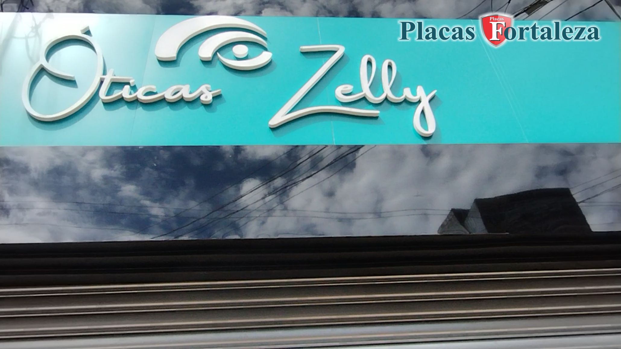 loja-letreiro-pvc-expandido-oticas-zelly